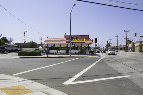 Listing Image for Tom’s Burgers – Montebello, CA